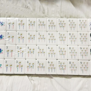 Juego de Mahjong Americano de 160 Fichas, Juego de Mahjong Profesional de Acrílico con Logotipo Personalizado, Juego de Mahjong Portátil para Viajes, Regalo o Fiesta - Product Image 2