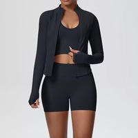 Ensemble de sport 3 pièces respirant et léger à carreaux : Cardigan à manches longues avec trous pour les pouces et short cycliste élastique à taille élastique