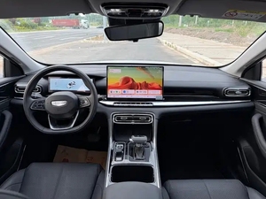 Venta al por Mayor Emgrand 2026 Versión Básica 1.5L Transmisión Automática Emisión Euro VI Volante a la Izquierda Asientos de Cuero - Product Image 5