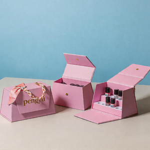 Scatola Trapezoidale in Carta Grigia con Chiusura Magnetica, Logo Personalizzato Stampato, Confezione di Lusso per Cosmetici e Smalti - Product Image 1