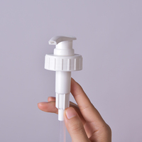 Conteneur de détergent liquide Un litre 5L Jerrycan en plastique Pichets de style F avec pompe Dispensar pour la désinfection du lavage des mains