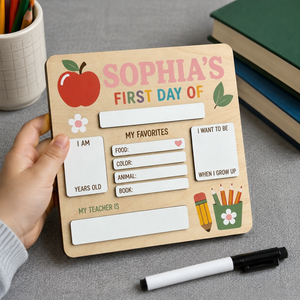 Insegna in Legno a Tema Ritorno a Scuola con Sezioni Riempibili per Traguardi Scolastici e Ricordi - Product Image 4