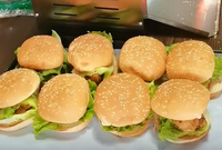 Machine automatique à sandwichs pour le petit-déjeuner, à œufs et à galettes de hamburger, grille-pain vertical 220V, Nouveau