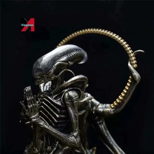 Figura Híbrida de Monje Budista <span class=keywords><strong>Alien</strong></span> vs. Predator, Decoración para Coche, Modelo Coleccionable de Película, Artesanía de Plástico - Product Image 4
