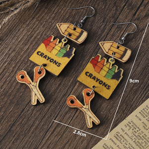 Pendientes de madera Regalo del día del maestro Lápiz Tijeras Pendientes colgantes para mujeres Uionen 1150 - Product Image 4