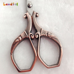 กรรไกรเย็บปักถักร้อยทำมือสำหรับงานปัก - Product Image 3