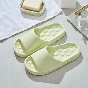 2024 Nuevas zapatillas de baño antideslizantes impermeables para el hogar de verano interior Eva - Product Image 4