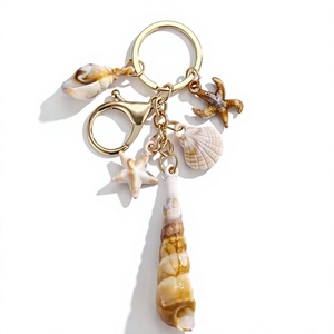 Llavero de Concha Marina Hecho a Mano de Primera Calidad, Concha Natural Costera, Regalo de Playa, Recuerdo de Viaje, Fabricante y Exportador para Pedidos al por Mayor - Product Image 1