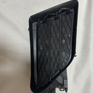 Cadre de grille de phare antibrouillard avant pour Tesla Model S 1057851 1058007 Gauche et Droit – Pièce de rechange neuve - Product Image 2