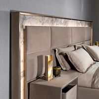 Italienisches Luxuriöses Modernes Schlafzimmer-Doppelbett Hochwertiges Villen-Lederbett mit Breitem Kopfteil