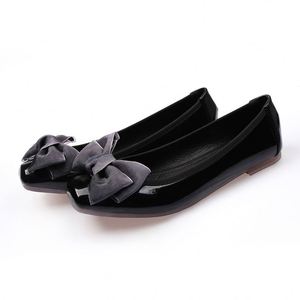 Nouvelles chaussures plates pour femmes de style coréen, décorées d'un nœud, mocassins à enfiler - Product Image 2