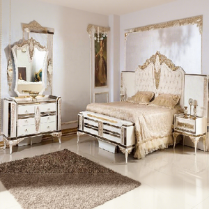 Meubles de chambre à coucher polonais en or blanc de style français lit élégant sculpté à la main avec tables d'appoint ensemble de chambre à coucher classique sculpté italien - Product Image 1