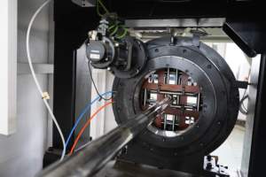 Machine de découpe laser à fibre LM6024, longueur 6m, portée 30-240mm, pour la fabrication de tubes ronds et carrés en acier de construction, standard complet - Product Image 3