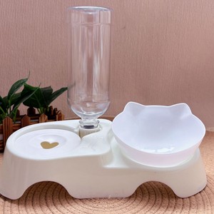 Ensemble de gamelles pour chat avec distributeur d'eau, station d'alimentation surélevée pour chats et petits animaux - Product Image 1