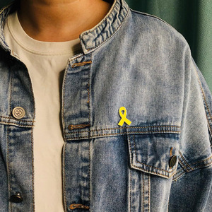 Insigne d'épingle en émail en gros logo personnalisé médical coeur sida <span class=keywords><strong>cancer</strong></span> du <span class=keywords><strong>sein</strong></span> rose jaune ruban émail épinglette - Product Image 4