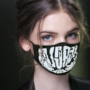 Masque en polycoton imprimé avec logo personnalisé pour Halloween, masque anti-poussière pour adultes - Product Image 2