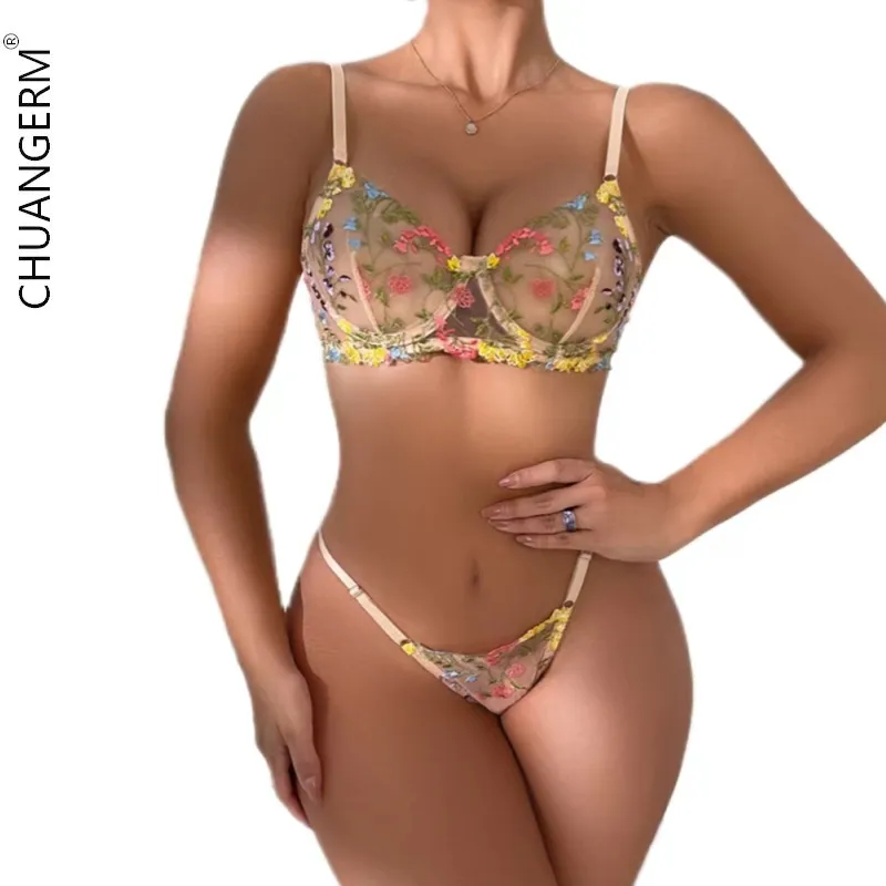 Chuangerm Spot Gegarandeerd 2024 Hete Verkoop Vrouwen Sexy Lingerie Bloemen Kant Ondergoed Vrouwen Tweedelige Panty En Bh Sets Voor Vrouwen