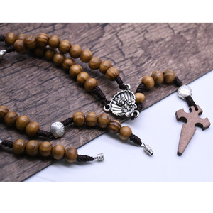 Collier de prière en bois avec pendentif croix pour usage religieux, cadeau - Product Image 5