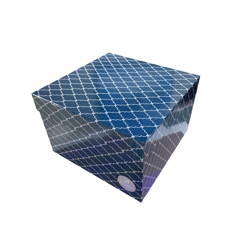 Customize Large Black Foldable Magnetic Closure Luxury Gift Cardboard Shipping Paper Box For Clothes Clothing T-shirt Packaging