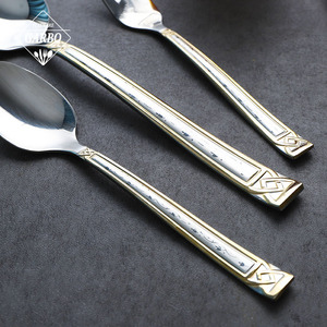 Bán <span class=keywords><strong>S</strong></span>ỉ Đồ Dùng Bạc Khách <span class=keywords><strong>S</strong></span>ạn Sang Trọng Đám Cưới Đồ Dùng Bạc Có Tay Cầm Vuông Bằng Thép Không Gỉ Muỗng Dao Bạc Bộ Dụng Cụ Dẹt Màu Vàng - Product Image 6