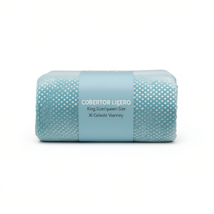 Couverture légère Vianney taille King, motif à pois Celeste, douce, en polyester, pour usage intérieur - Product Image 1