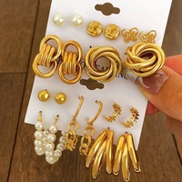 Boucles d'oreilles créoles tendance vintage en alliage de zinc, grandes, avec perles et pendentifs géométriques en métal, plaqué or 18 carats, pour femme, cadeau de fête, mode