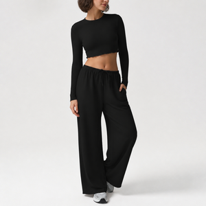 Ensemble assorti femme tendance 2026 : haut court uni à manches longues et pantalon ample à cordon de serrage - Product Image 2