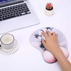 แผ่นรองเมาส์อนิเมะ 3 มิติ ลายหน้าอกสาวเซ็กซี่ พร้อมที่รองข้อมือซิลิโคน พิมพ์ลายตามสั่ง - Product Image 3