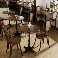 Luxuriöses Hotel-Restaurant-Möbelset im Thonet-Stil: Gebogene Holzstühle und Massivholz-Rund-/Quadrattische für Gewerbliche Cafés