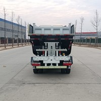 Compacteur de déchets électrique Yiwei 4,5T 4x2 à chargement arrière avec système hydraulique motorisé et déchargement automatique pour l'assainissement urbain