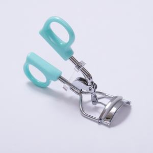 Pinky leem Vente en gros personnalisée Marque privée Outils de maquillage tendance Petit recourbe-cils miniature portable de haute qualité arc-en-ciel - Product Image 4