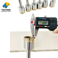 Foret diamanté de 35 mm (1,4 po) avec filetage M14, 5/8 "-11, 1/2" et tige conique de 68 mm pour un perçage efficace du verre