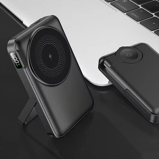 Portable 3 in 1 Wireless Charging Magnetic Power Banks Hidden Phone Stand PD20W 22.5W Battery Charger for Iphone