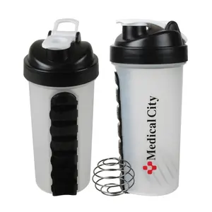 24OZ reusable plastic pp leakproof sport classic protein plastic shaker bottle with pill box