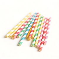 Pailles en papier à base d'eau