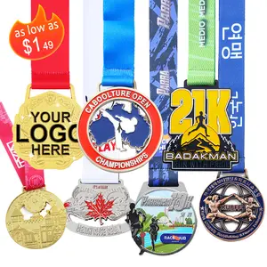 Projete sua própria medalha personalizada de liga de zinco 3D Metal 5K maratona futebol taekwondo badminton medalhas de prêmio esportivo