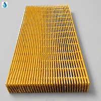 Grille en PRF pultrudée haute capacité de charge, antidérapante, en fibre de verre, résistante à la corrosion, pour passerelles et plateformes.