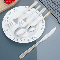 Elegant Leaf Design Couverts Acier Inoxydable Argent Or Ligne Poignées 5 Pièces pour Hôtels Restaurants pour Cadeaux d'Affaires