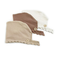Bonnet personnalisé chaud en tricot, forme d'elfe, pour bébé, avec cache-oreilles, tissu doux et extensible, couleur unie minimaliste, bonnet pour usage quotidien
