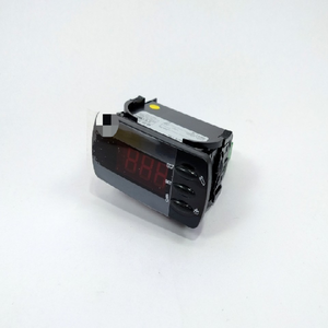 Controlador de Temperatura ADAP-KOOL 084B8500 102A - Product Image 1