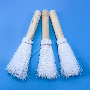 Petite brosse de nettoyage en soie blanche avec manche en bois, manche en bois de qualité supérieure, brosse antiadhésive pour poêles, brosse multi-usages pour casseroles et bols - Product Image 5