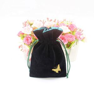Pochette en velours brun foncé avec cordon de serrage et logo personnalisé en relief pour le rangement de bijoux, montres et lunettes - Emballage cadeau avec échantillons gratuits - Product Image 5