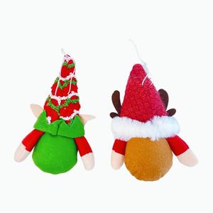 Le dernier décor avec des bois de renne et des cloches ornements d'arbre de gnome de Noël pour la fête de l'arbre de Noël - Product Image 3