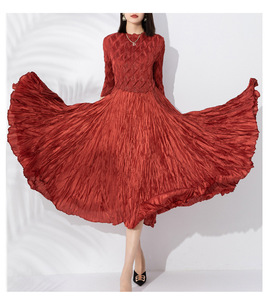 Vestido plisado hecho a mano de alta calidad, ropa elegante para mujer, trabajo pesado, vestidos plisados triples, fabricante de mayoristas femeninos - Product Image 6