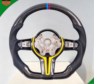 Volante Personalizado para <span class=keywords><strong>BMW</strong></span> Serie 1 F20 118i 120i 125i 135i M135i <span class=keywords><strong>118d</strong></span> 120d 125d 2011 a 2019, Volante de Fibra de Carbono - Product Image 1