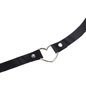 Collar corto de cadena para clavícula con forma de corazón oscuro de cuero PU, estilo punk rock europeo y americano, para discoteca, transfronterizo - Product Image 5