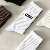 Chaussettes brodées personnalisées de haute qualité, chaussettes en coton personnalisées avec logo sur mesure, OEM ODM, faible MOQ, chaussettes tendance