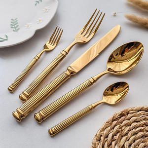 Ensemble de couverts colonne romaine dorée en acier inoxydable 304 – Couteau, fourchette, cuillère pour repas occidentaux et fêtes - Product Image 1