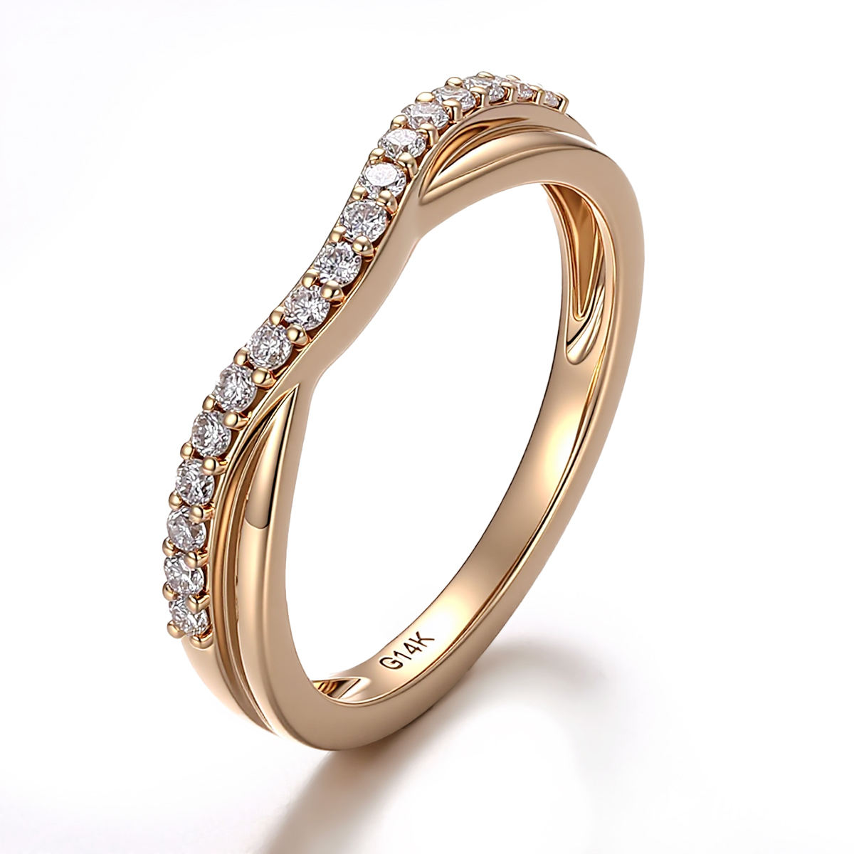 Anillo de oro macizo de 14k con diamante de laboratorio