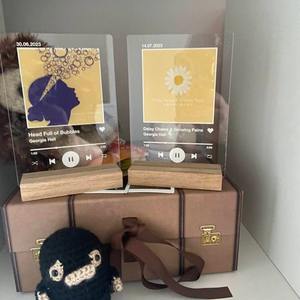 Placa Acrílica con <span class=keywords><strong>Foto</strong></span> Musical Estilo Anime de Dibujos Animados al por Mayor, Álbum con Logotipo Personalizado, Regalo Promocional Impermeable para Amantes de las Placas - Product Image 4